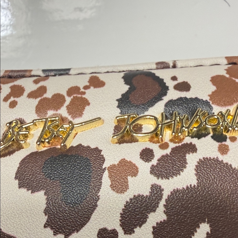 Betsey Johnson Brown and White Crossbody Bag - Picture 9 of 13